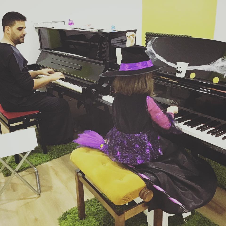 Legato Escuela de música clases de método suzuki piano murcia